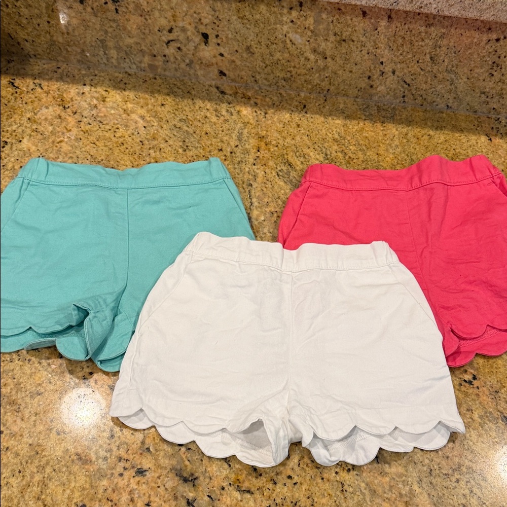 3 Girls Scallop Hem Crewcuts Shorts - White, Teal, Pink